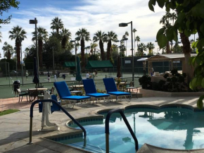 GetAways at Palm Springs Tennis Club